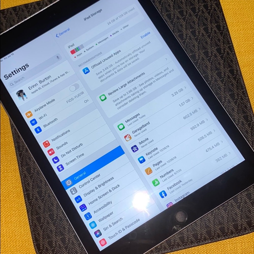 Ipad 6th Generation - image 7